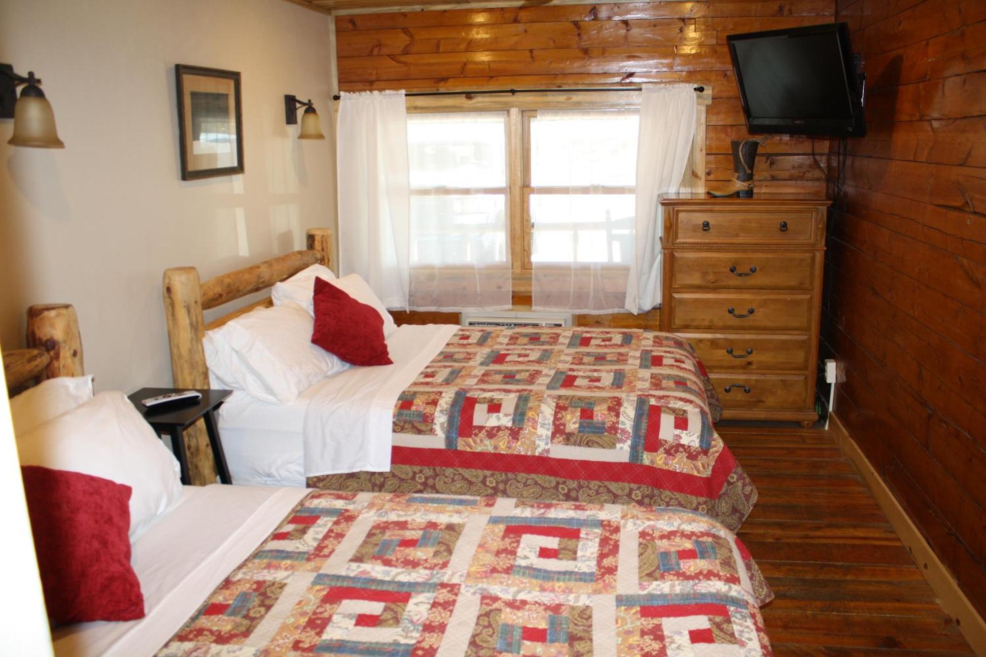 Wapiti Lodge Room photo