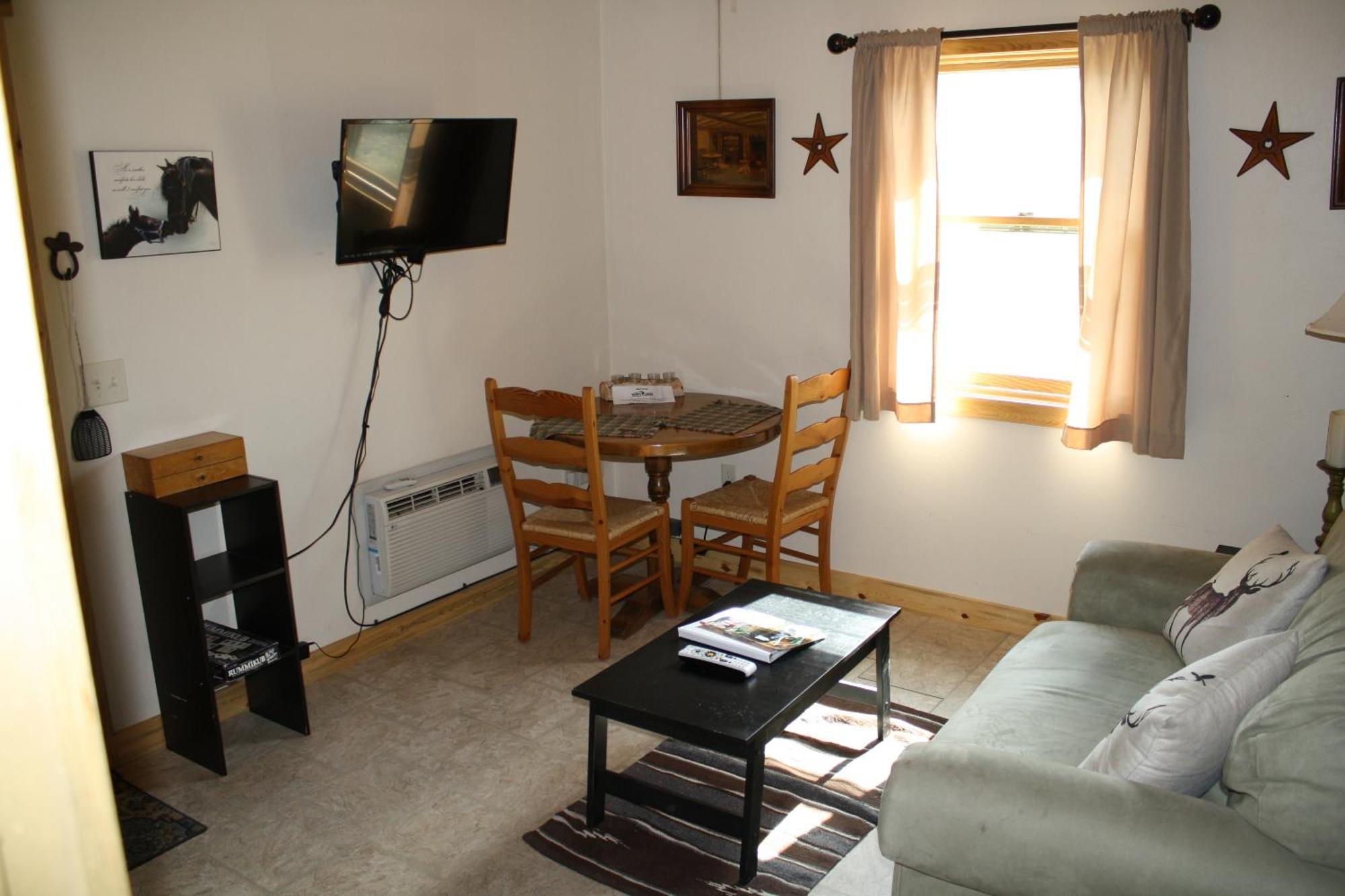 Wapiti Lodge Room photo