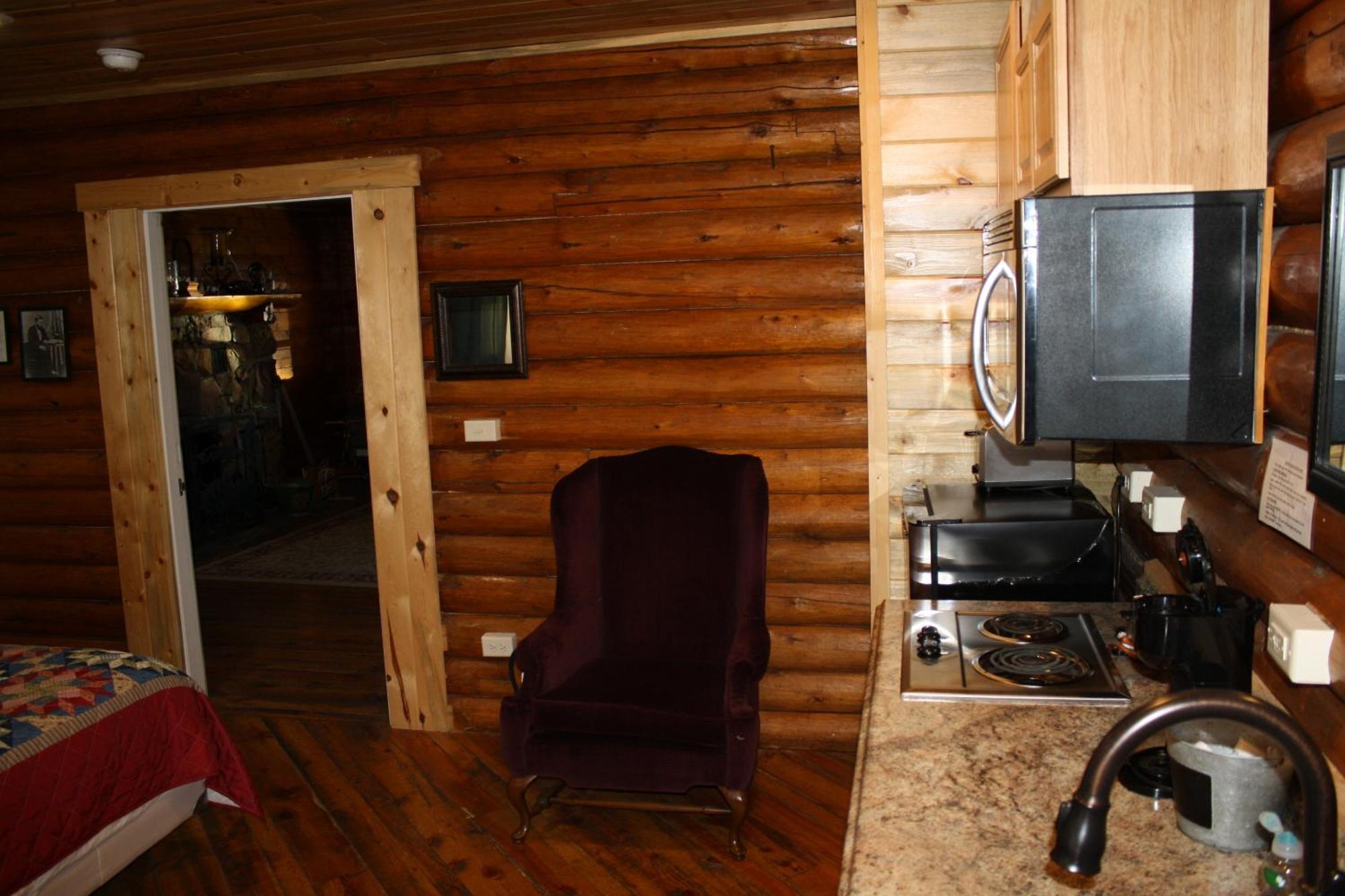 Wapiti Lodge Room photo